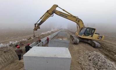 芳草湖農(nóng)場8.6萬畝高標(biāo)準(zhǔn)農(nóng)田建設(shè)助力農(nóng)業(yè)提質(zhì)增效